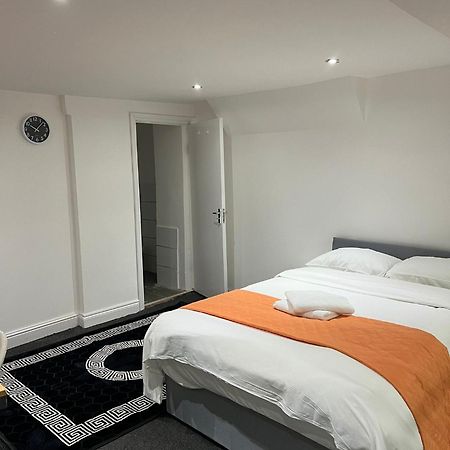 شقة Starlet Manor Park لندن المظهر الخارجي الصورة